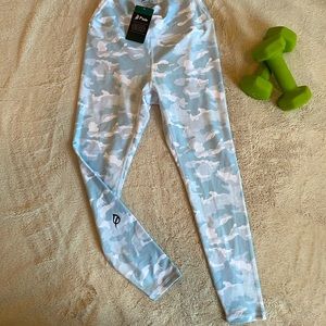 P’tula Desa'ree II Swift 23" Frosted Camouflage M